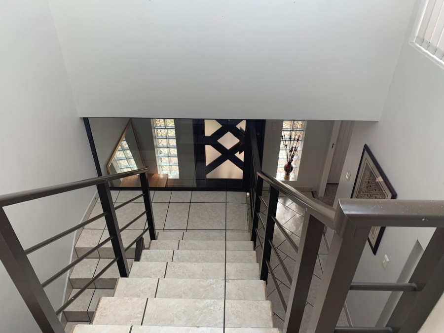To Let 5 Bedroom Property for Rent in Diaz Beach Western Cape